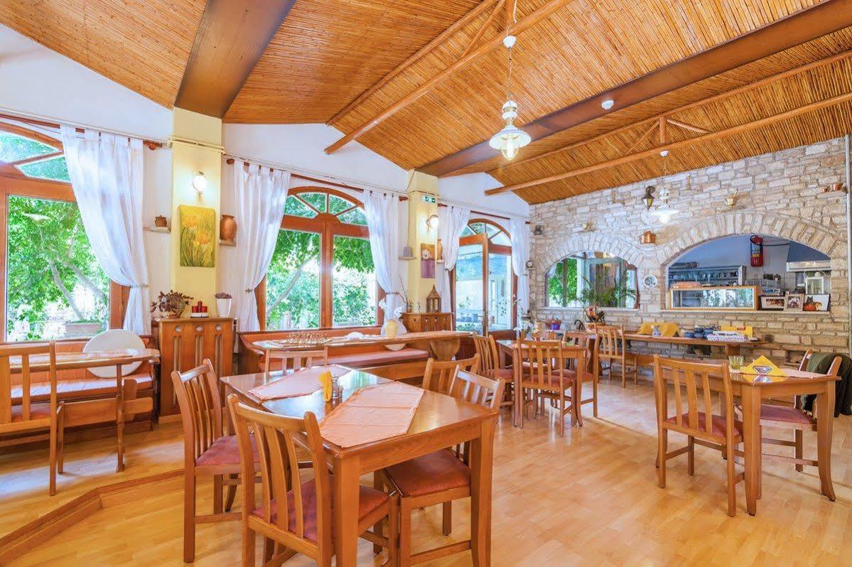 Hotel Venetia Ireo  Dış mekan fotoğraf